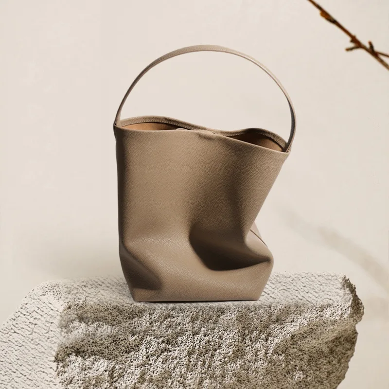 2026 New Style Women’s Large Capacity Soft Cowhide Bucket Bag, Lazy Person Underarm Shoulder Bag, Polyester Material