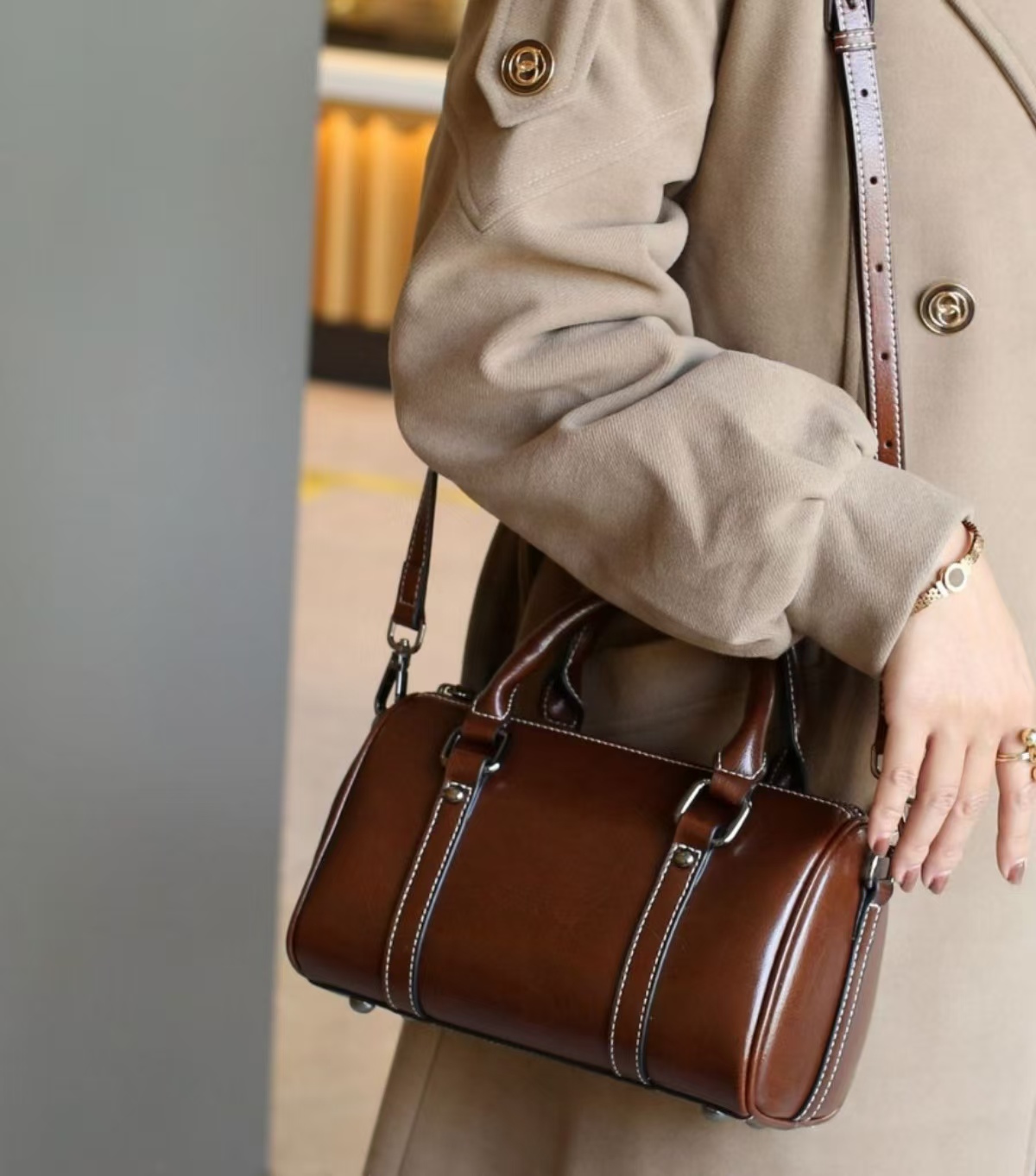 2026 New Fashion Classic Women’s Boston Bag, Large Capacity Lady’s Solid Color Shoulder Bag, Premium Lightweight Luxury Tote