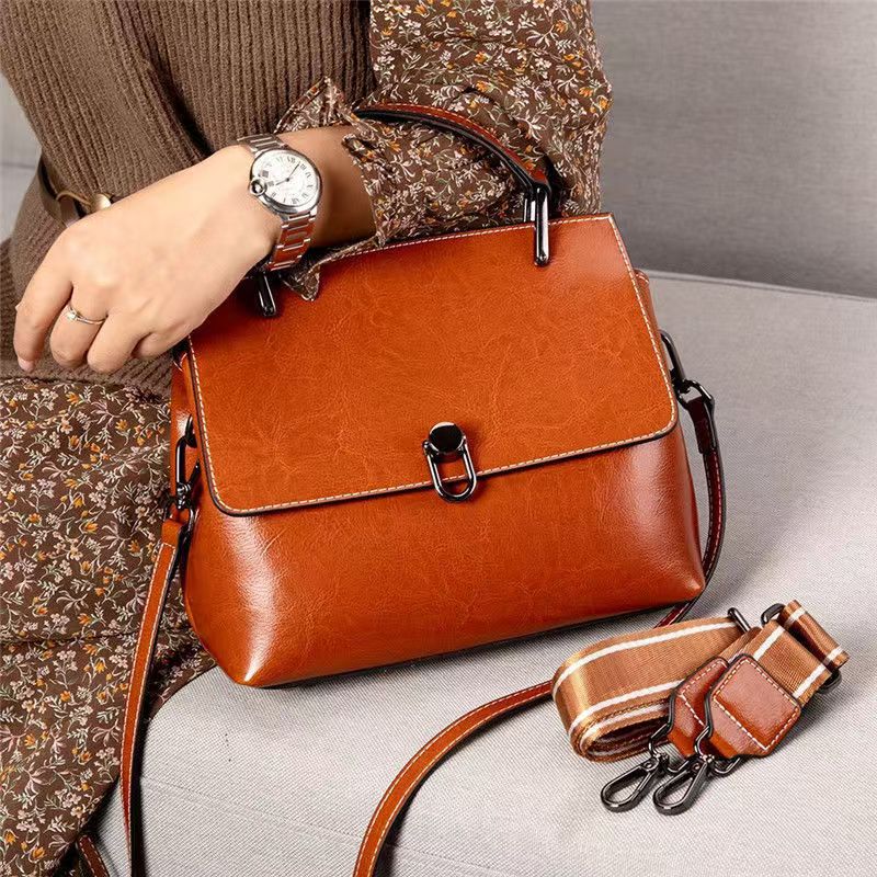 Retro Genuine Leather Women’s Bag 2026 – All-Season High-Quality Cowhide Single-Shoulder Bag